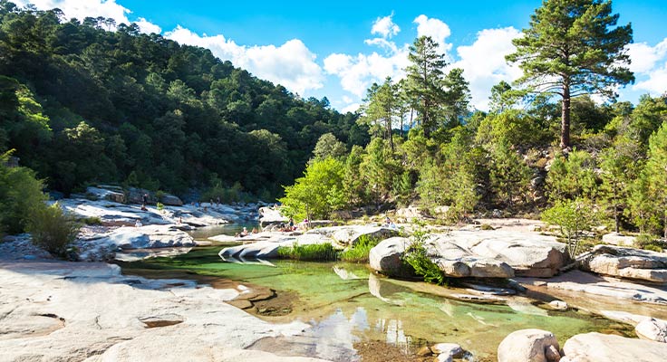 les piscines naturelles de Sainte Lucie en Corse du Sud